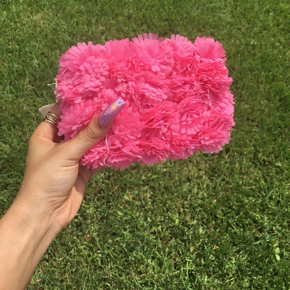 Handbags - 🥺*1 left Handcrafted Pink Flower Clutch 👛